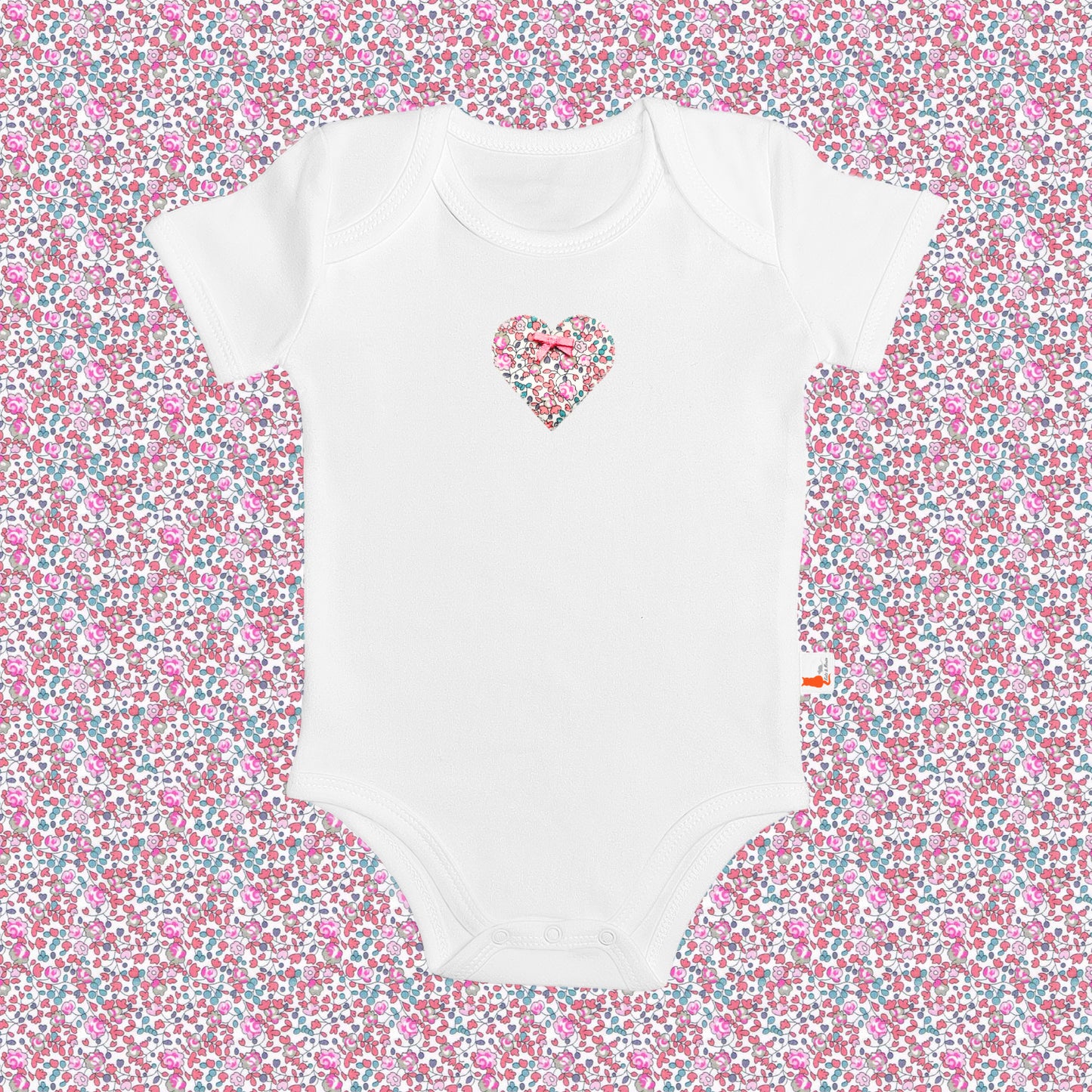 Short Sleeve Bodysuit - Heart Light Pink
