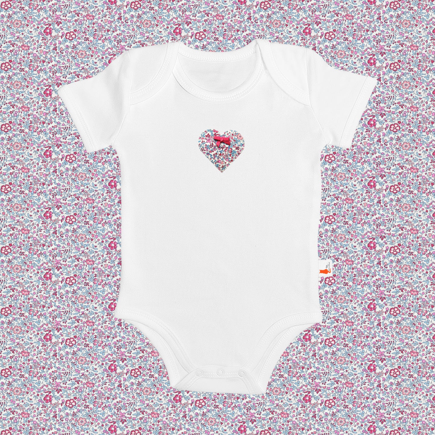 Short Sleeve Bodysuit - Heart Pink